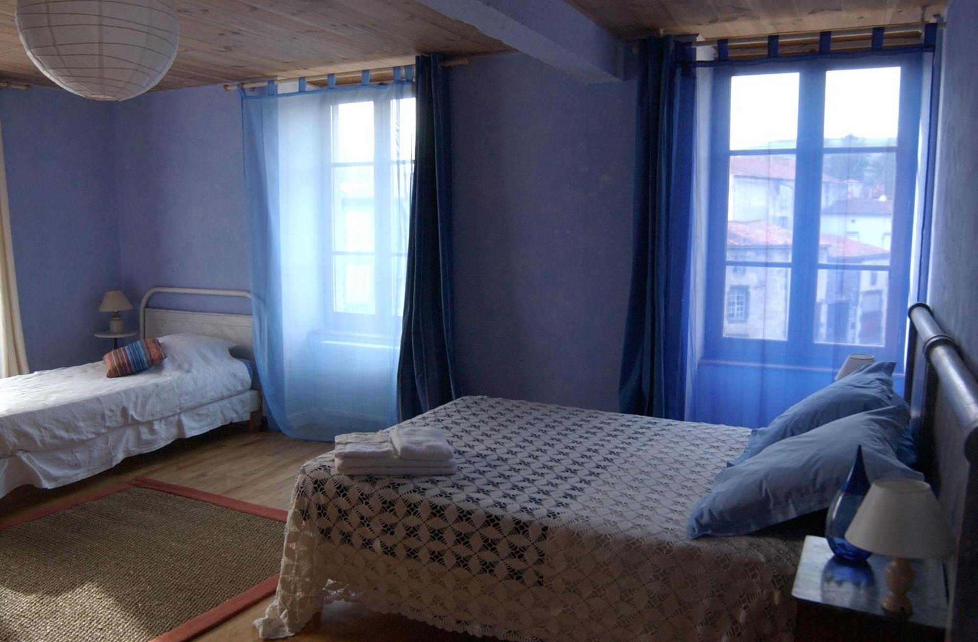 La Maison Des Archers Saint-Saturnin  Luaran gambar